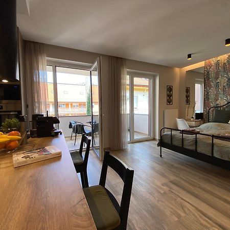 T27 Apartments Free Parking Ingyenes Zart Parkolo Győr Eksteriør billede